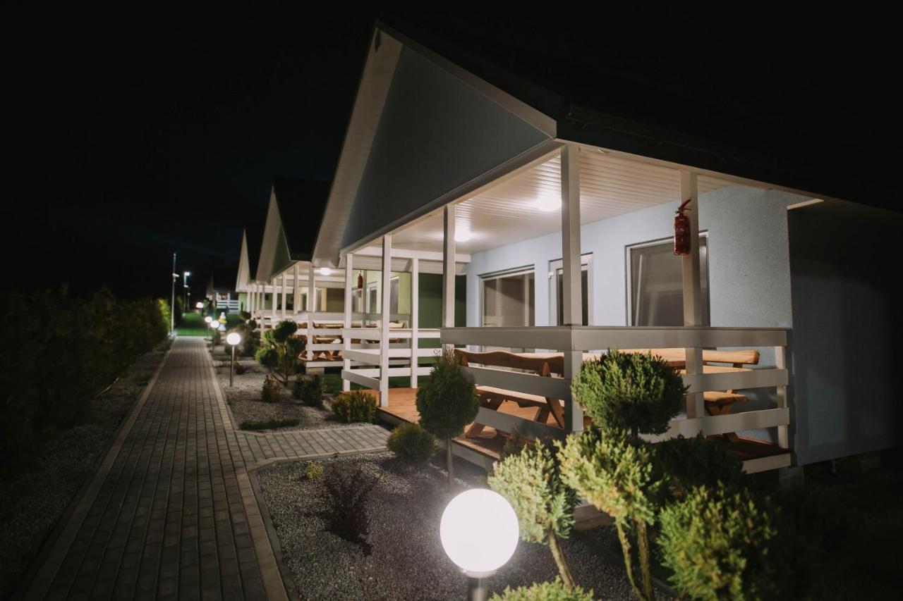 Domki Bajkowe Wzgorze Bobolin Exterior foto
